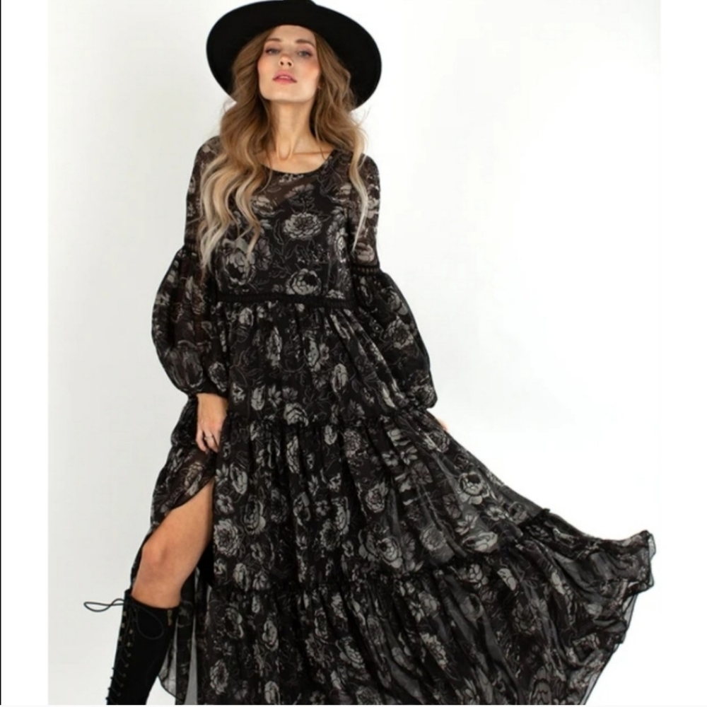 Joyfolie Ember boho dress in gray/black floral. Size small. Never worn.